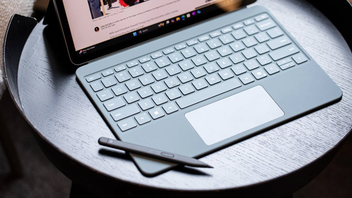 تنظیماتکیبوردسرفیس-کامل‌ترینراهنما(نورپس‌زمینه،کلیدFnوکوپایلت)