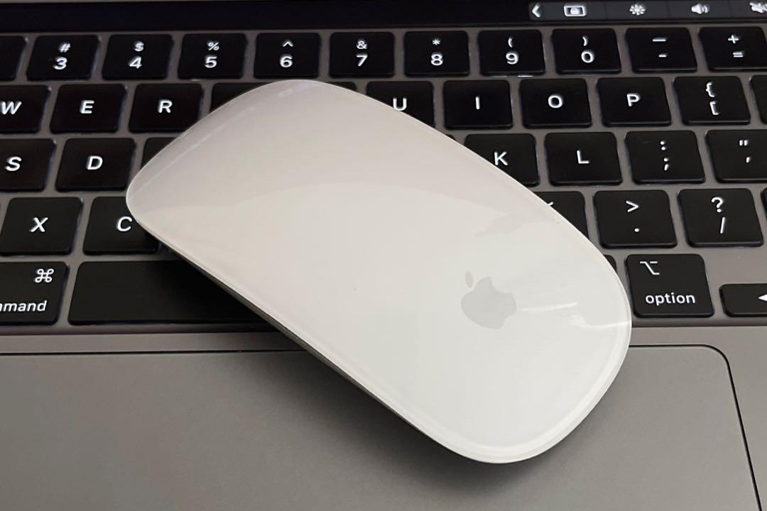 قابلیت Smart Zoom مجیک موس اپل Everything-about-the-Apple-Mouse