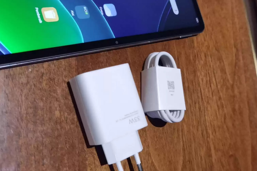 کابل و آداپتور شارژ تبلت