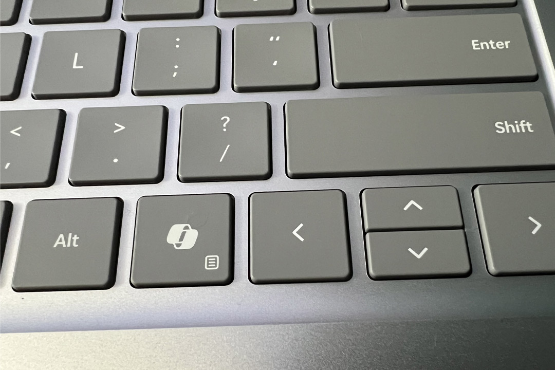 موقعیت و ظاهر دکمه کوپایلت روی کیبورد