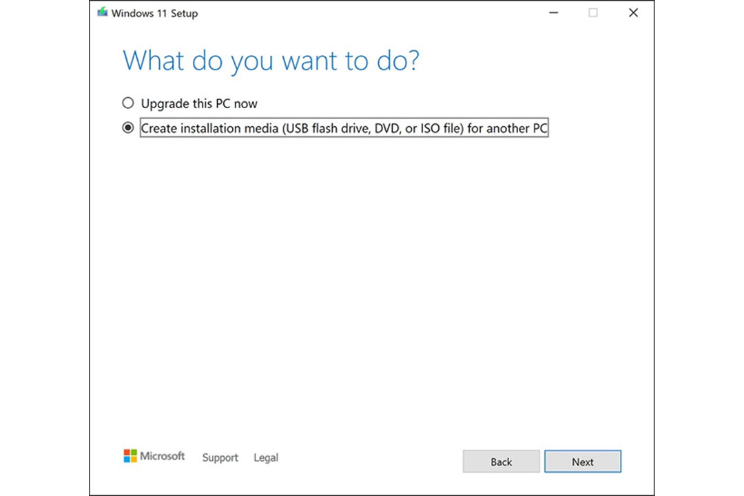 ارتقا توسط نرم‌افزار Windows 11 Media Creation Tool