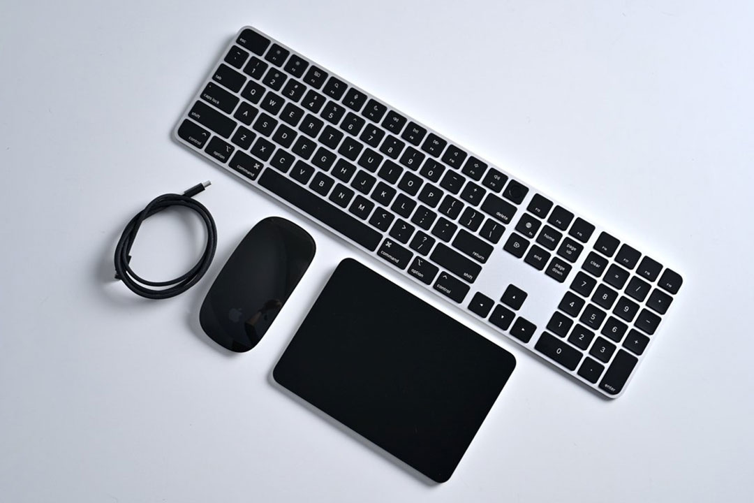 کیبورد بی سیم اپل مجیک کیبورد مدل Apple Magic Keyboard with Touch ID And Numeric Keypad for Mac With Apple Silicon (MK2C3 , MMMR3)
