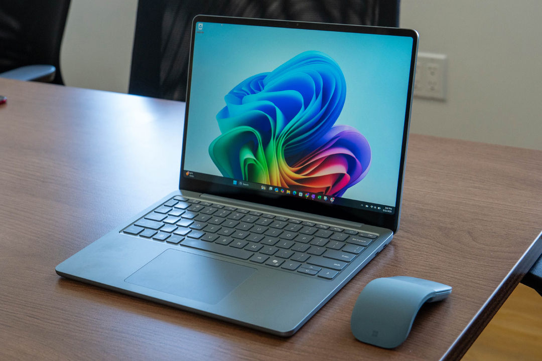سرفیس لپ تاپ ۸ و مشخصات فنی Surface Laptop 8