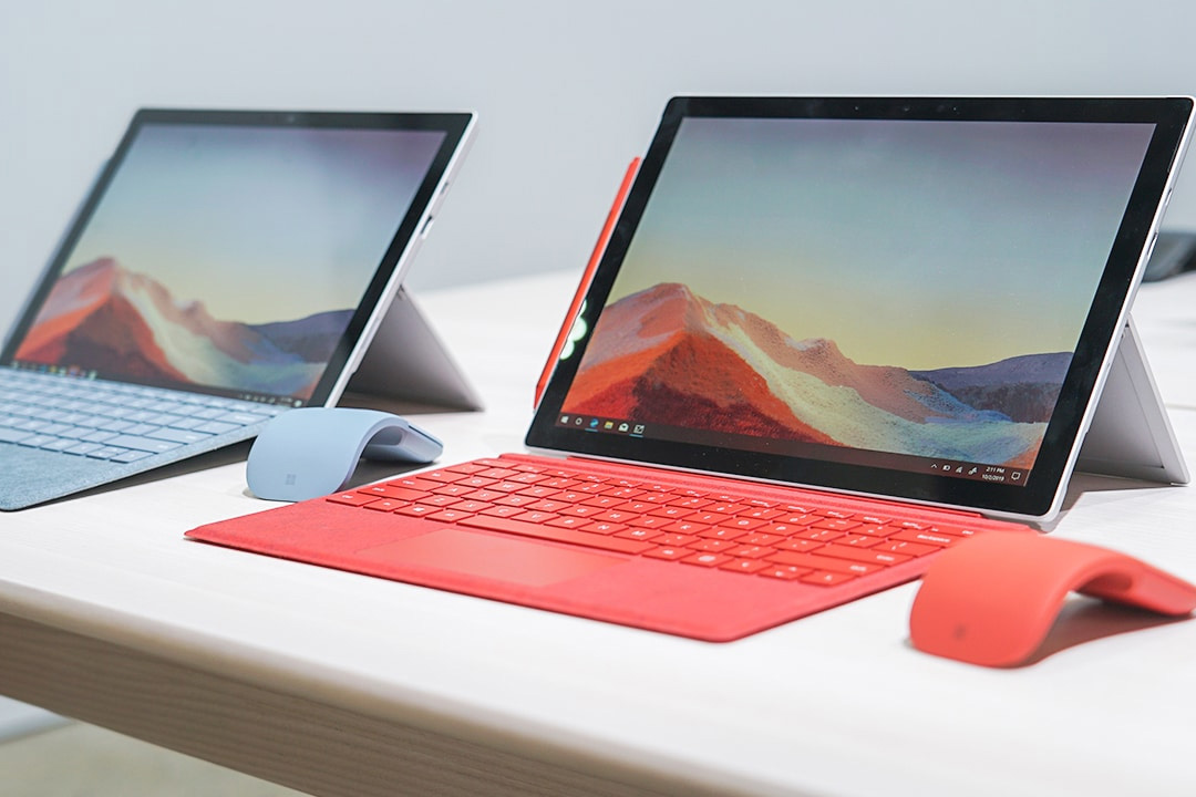 تبلت مایکروسافت مدل Surface Pro 7 Plus | Core i7 | 16GB RAM | 1TB با کیبورد سیگنیچر و آرک موس